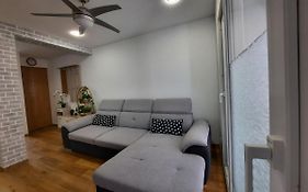 Sunshiny Costa Del Sol - Beach Apartment